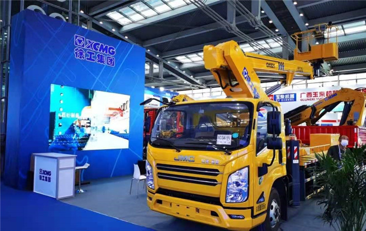 XCMG official 16m aerial work truck XGS5062JGKJ6 telescopic aerial bucket truck mounted price